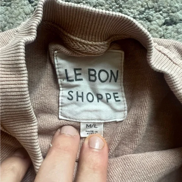 Le Bon Shoppe Jeanie Tee - Picture 3 of 4